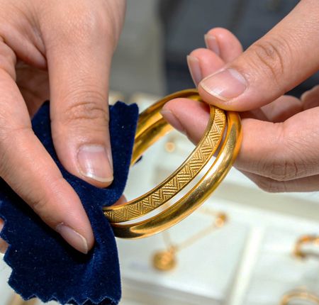 Si Dian Jin Care Guide: How to Clean and Maintain Your Wedding Gold Jewellery
