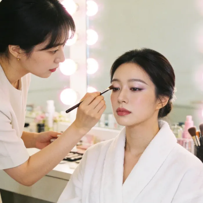 Bridal Makeup for Wedding Photos: 8 Essential Tips Every Bride Needs to Know