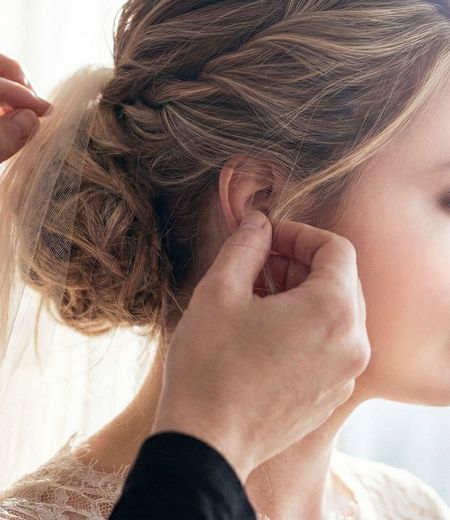 The Complete Wedding Styling Guide: Bridal Makeup, Hairstyles & Jewellery Accessories