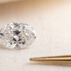 The Complete Oval Diamond Guide: Beyond the 4Cs, Why You Must Understand the Bow-Tie Effect