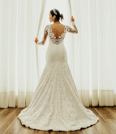 Choose the Right Wedding Gown for Your Body Shape: Let Your Curves Be the Star