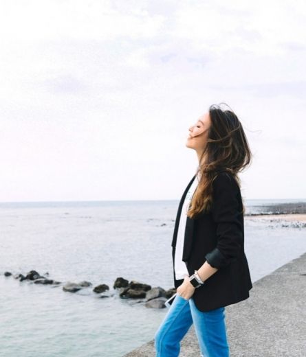 The Beauty of True Friendship: Celebrating Bonds with Custom Rings and Timeless Memories