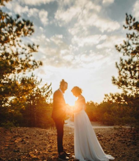 How Many People to Invite to an Engagement? A Complete Guest List Planning Guide